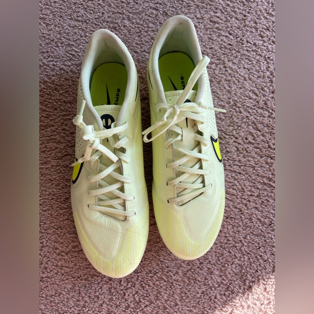 Tiempo Nike
